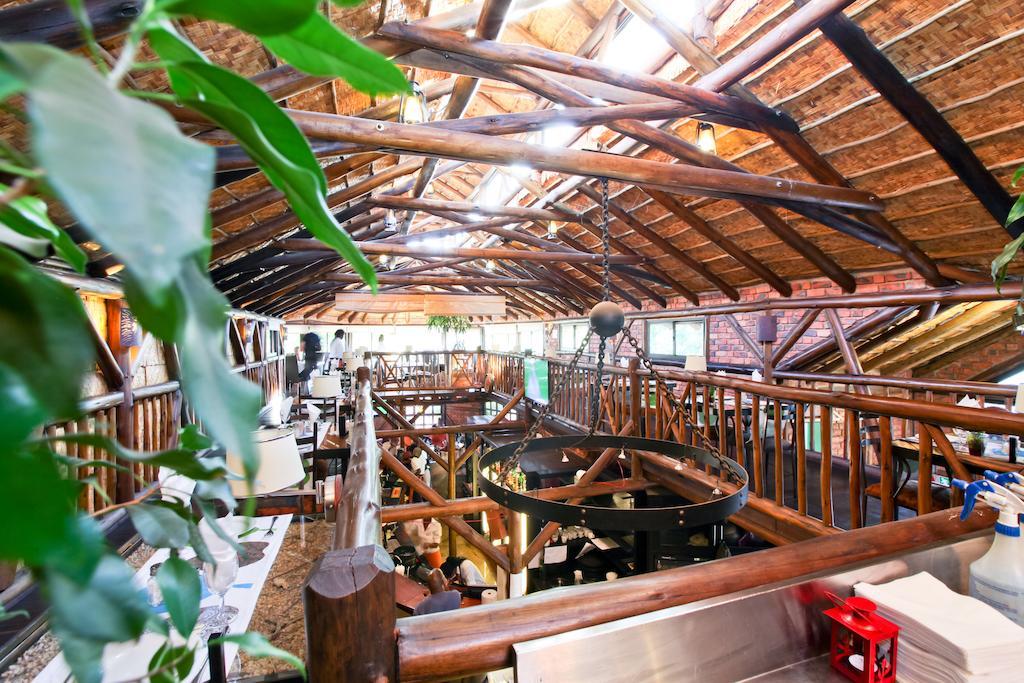 Roof Of Africa Hotel Windhoek Luaran gambar