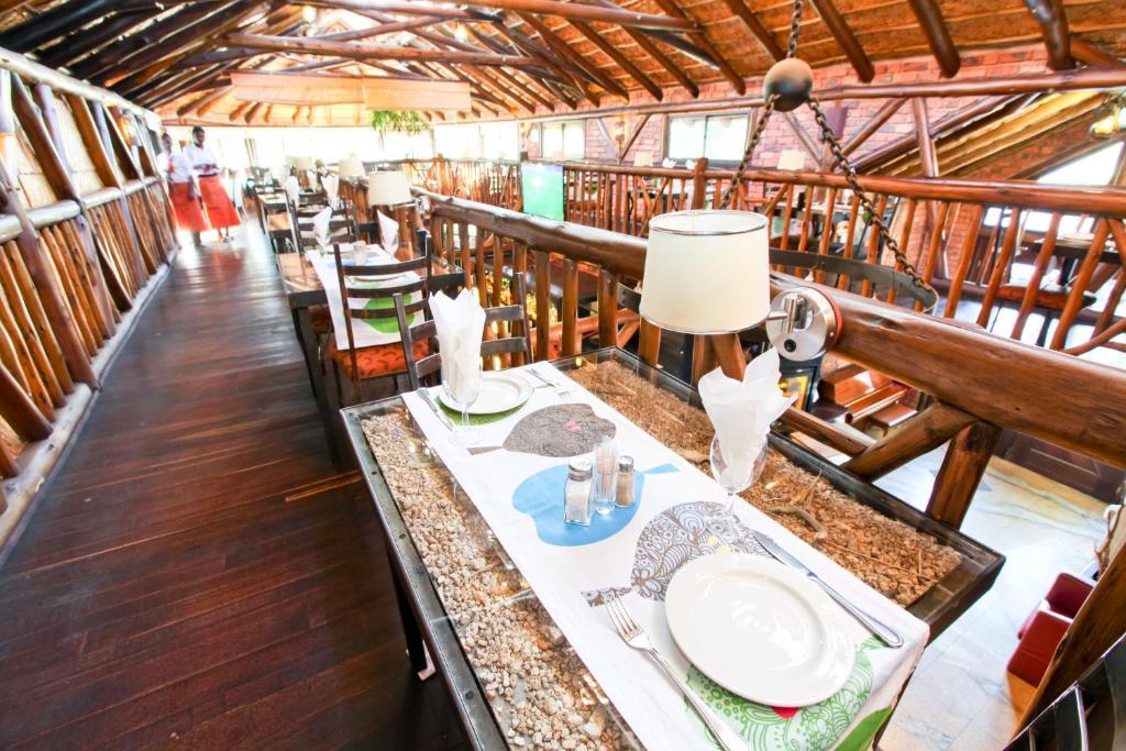 Roof Of Africa Hotel Windhoek Luaran gambar