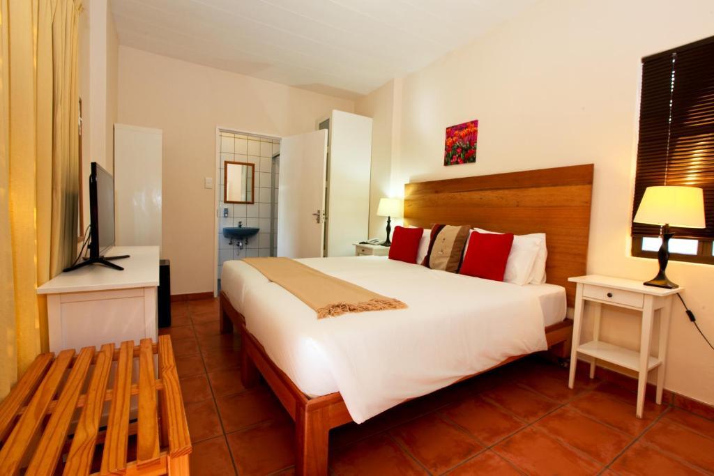 Roof Of Africa Hotel Windhoek Bilik gambar